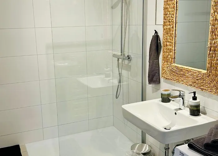 公寓 Feelslikehome - Wunderschoene Und Zentrale Mit Balkon&parkplatz